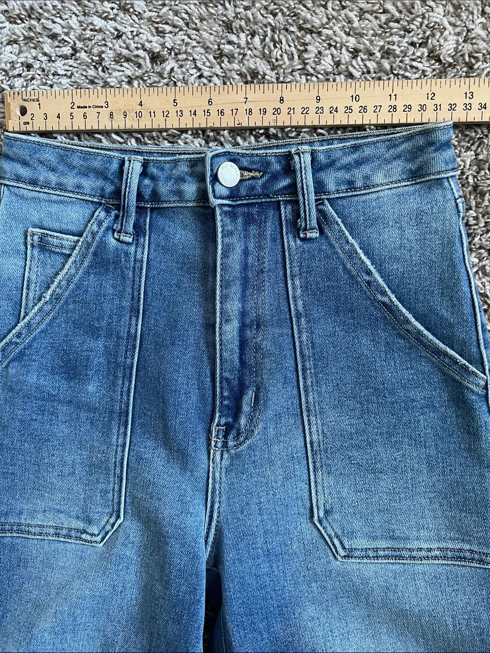 Like New! JUST DENIM The Patch Pocket Wide Leg Medium Blue Size 25